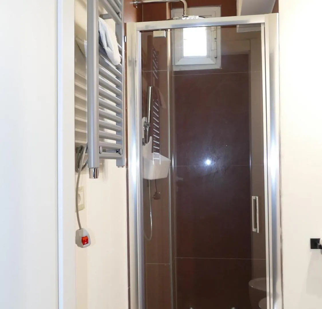 Hotel Spring Римини
