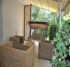 Hotel Spring Римини